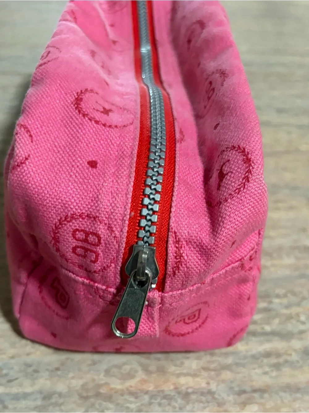 Pink Victoria’s Secret Vintage Pink and White Pouch with Crest and Dog Logo